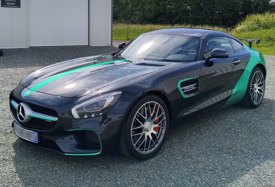 Mercedes-AMG GT covering iridescent — vue 2