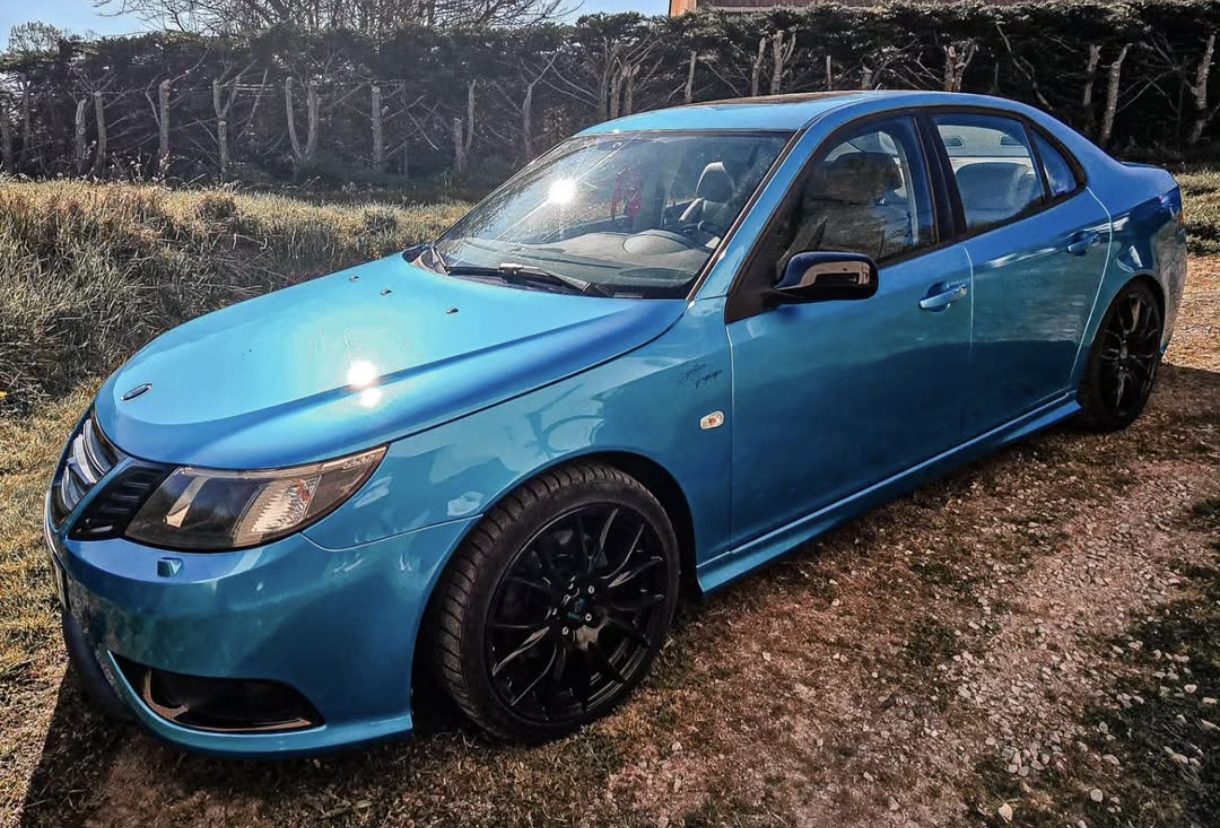Saab 9-3 covering et marquage — détail finition
