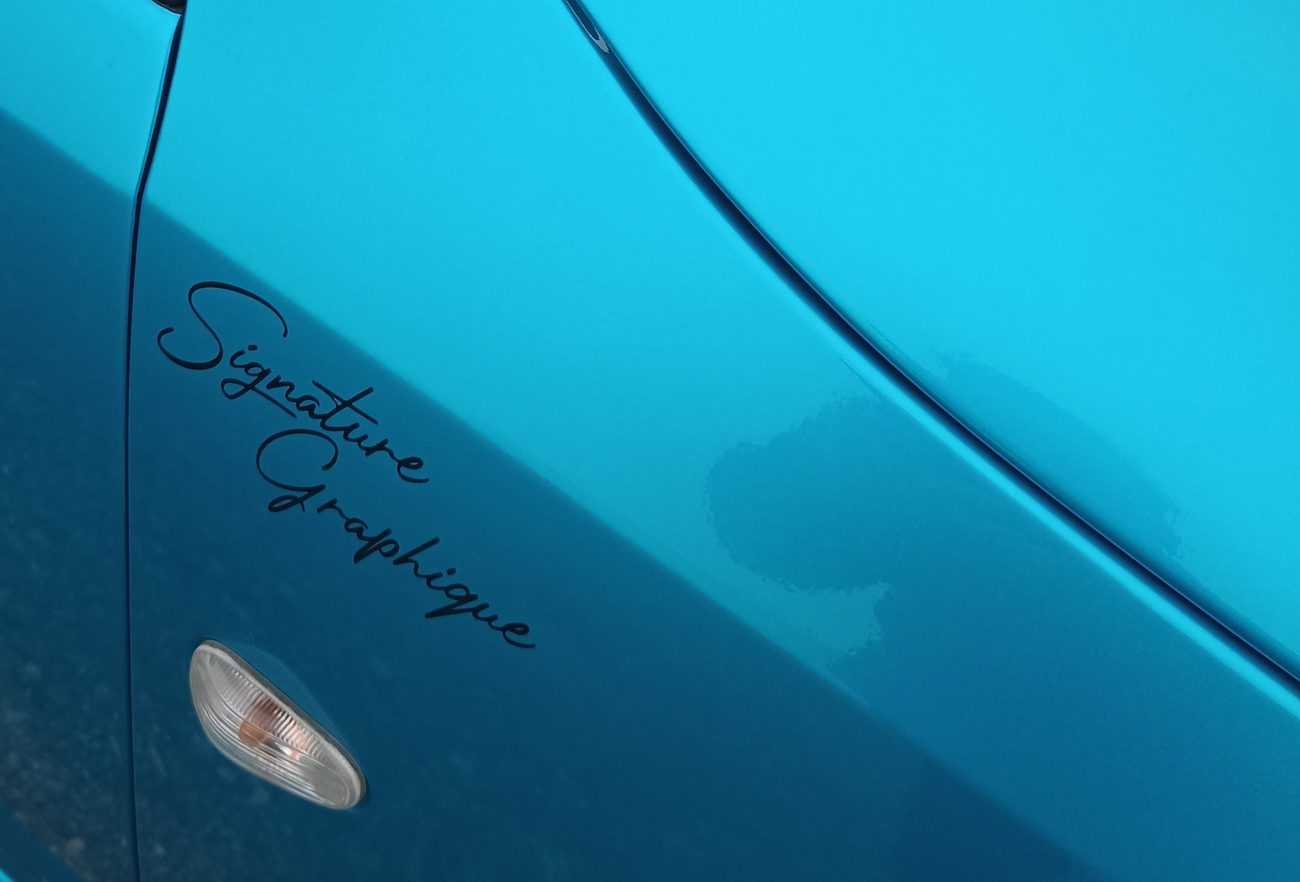 Saab 9-3 covering et marquage — signature