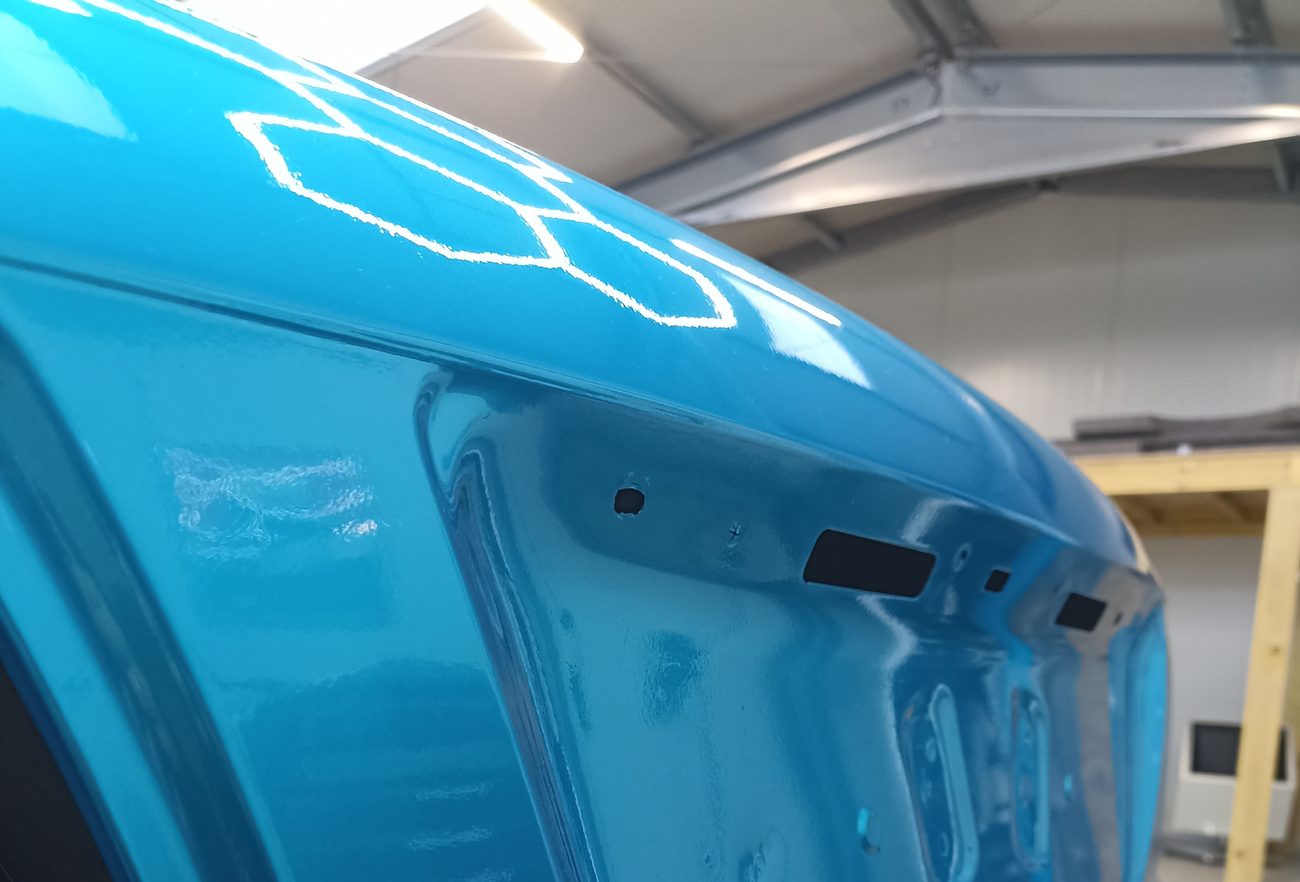 Saab 9-3 covering et marquage — détail marquage coffre