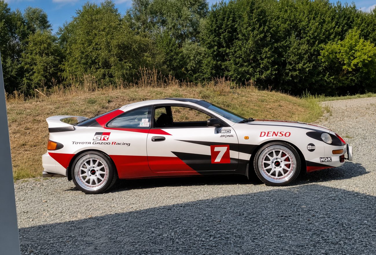 Toyota Celica GT-Four covering rallye WRC — vue 1