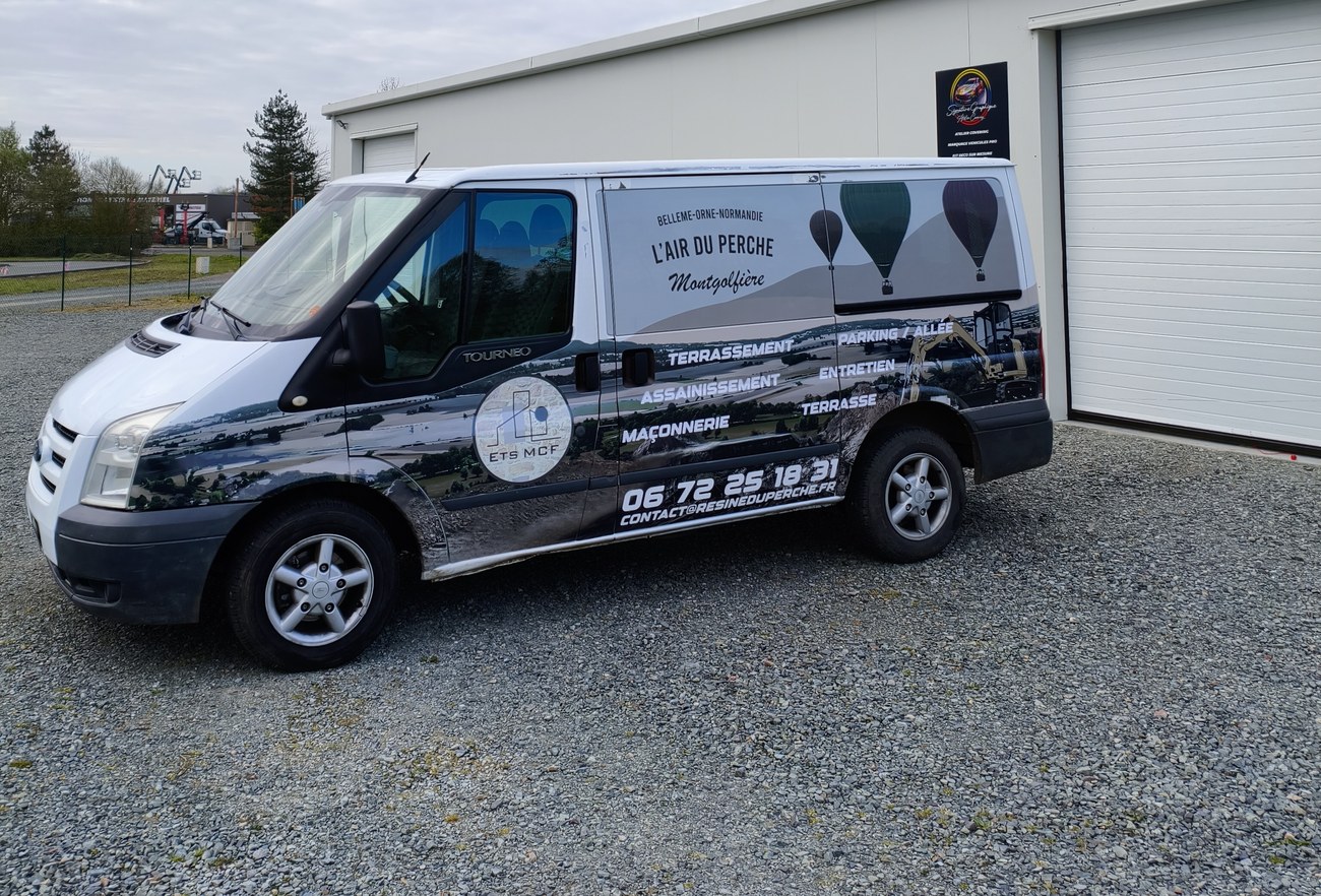Ford Transit L'Air du Perche Montgolfière — vue latérale