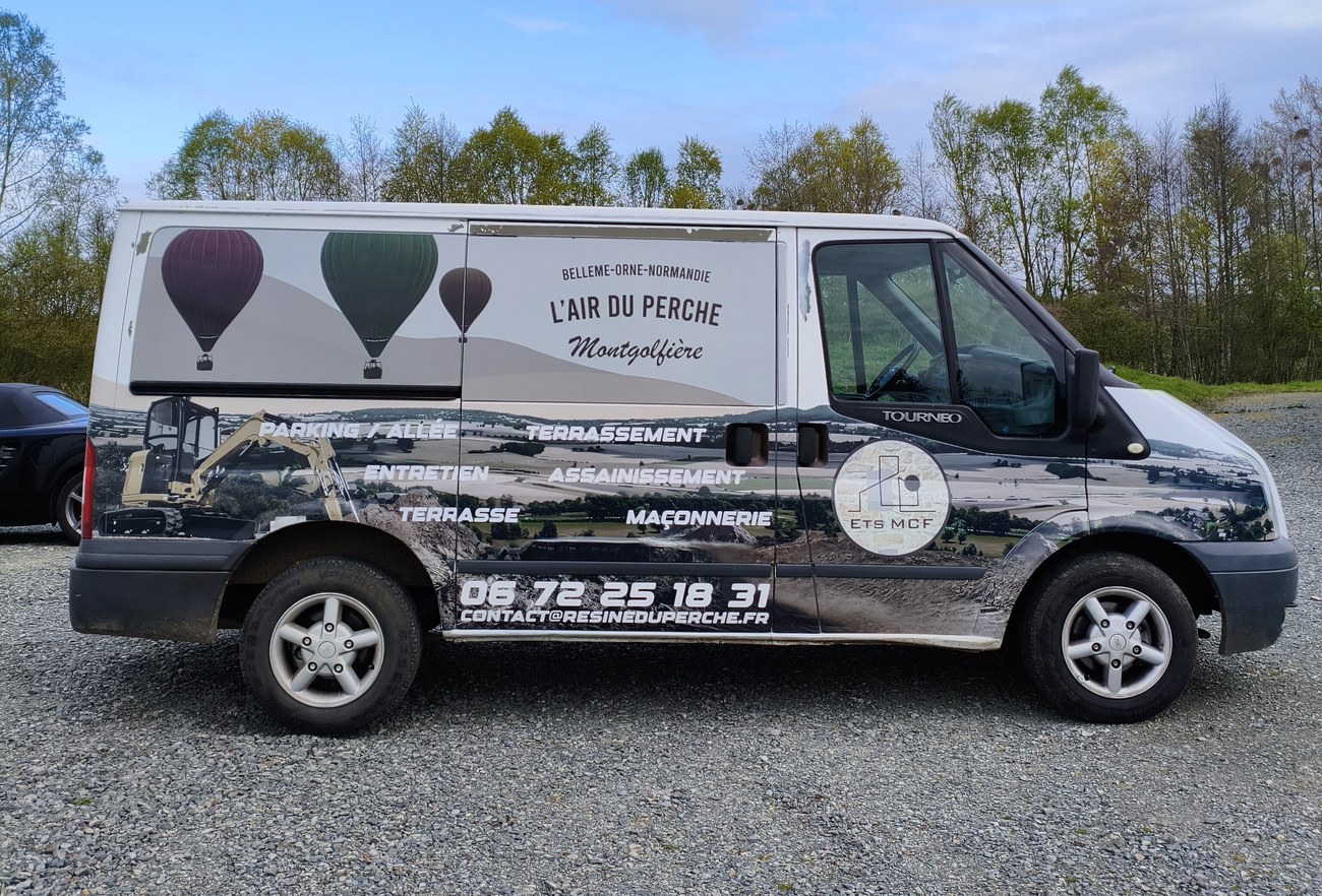 Ford Transit L'Air du Perche — vue latérale extérieur